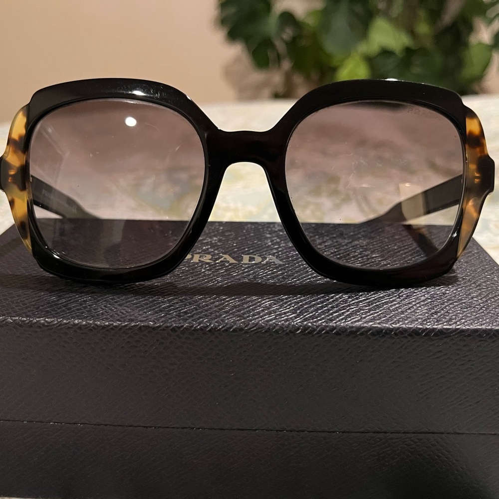 PRADA SPR 16U Sunglasses